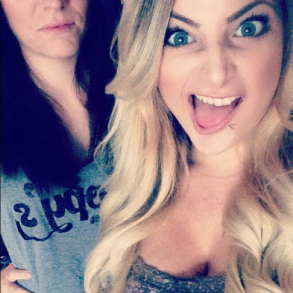 Meet your Posher, Nikki - Picture 1 of 1